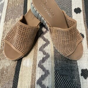 Skechers Women's Tan Sandals